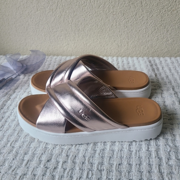 UGG Shoes - UGG Zayne Leather Platform Sandals Size 8M